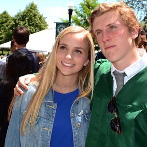 Meet your Posher, Ally